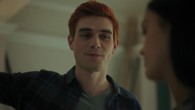 Riverdale US S05E08 Chapter Eighty-Four Lock and Key 1080p AMZN WEBRip DDP5 1 x264-NTb EZTV