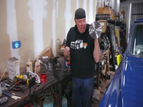 Roadkill Garage S04E04 3 Day C10 Makeover DIY Paint And More 480p x264-mSD EZTV