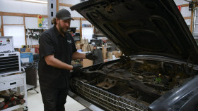 Roadworthy Rescues S03E04 Turd Bird Travel Yall Part 2 720p AMZN WEB-DL DDP2 0 H 264-RAWR EZTV