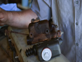 Roadworthy Rescues S03E05 480p x264-mSD EZTV