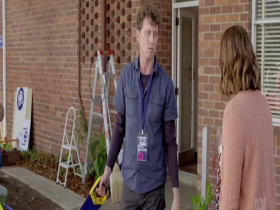 Rosehaven S05E01 480p x264-mSD EZTV