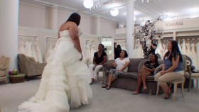 Say Yes to the Dress Big Bliss S03E04 To Mom with Love 720p WEB x264-APRiCiTY EZTV