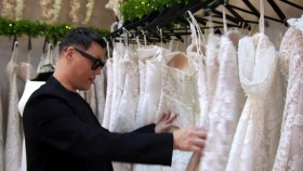Say Yes To The Dress Lancashire S01E09 More Than A Gown XviD AFG eztv