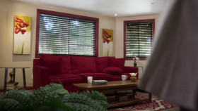 Scam Goddess S01E05 720p HEVC x265-MeGusta EZTV