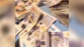 Scams Dont Get Caught Out S02E02 1080p WEB H264-CBFM EZTV