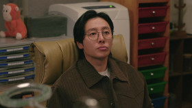 Seoul Busters S01E18 Episode 18 1080p DSNP WEB-DL DDP5 1 H 264-XEBEC EZTV