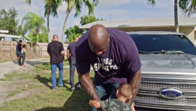 Shaq Life S02E07 Team Shaq to the Rescue 720p HEVC x265-MeGusta EZTV
