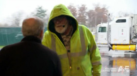 Shipping Wars S09E10 Glamping on a Gondola HDTV x264-CRiMSON EZTV