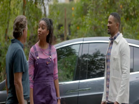 Shrinking S02E04 480p x264-mSD EZTV