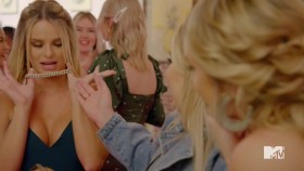 Siesta Key S03E23 Im Actually Like Happy 720p HDTV x264-CRiMSON EZTV