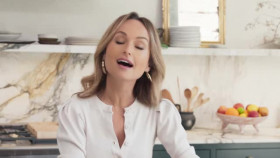 Simply Giada S01E04 Dinner with Friends XviD-AFG EZTV