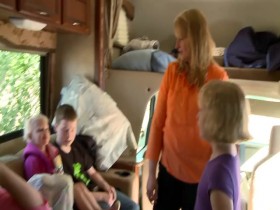 Sister Wives S07E06 Four Wives in Two RVs 480p x264-mSD EZTV