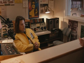 Son of a Critch S04E02 480p x264-mSD EZTV