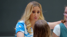 Sort Your Life Out with Stacey Solomon S04E02 1080p HDTV H264-DARKFLiX EZTV