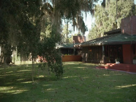 Southern Charm S08E09 480p x264-mSD EZTV