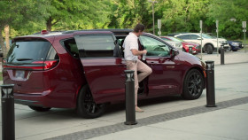 Southern Charm S10E07 Overtures and Outbursts 720p AMZN WEB-DL DDP2 0 H 264-NTb EZTV