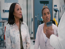 St Denis Medical S01E02 A Very Robust Personal Life 480p x264-mSD EZTV