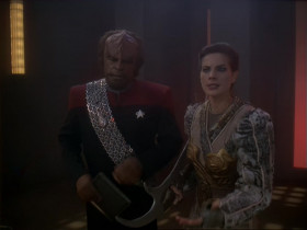 Star Trek Deep Space Nine S05E03 1080p AI Upscale DVD x265 HEVC 10bit AAC 5 1-NGP EZTV