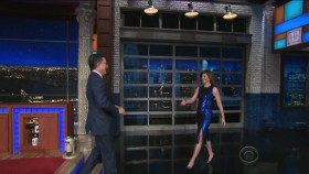 Stephen Colbert 2017 11 17 Norah ODonnell 720p WEB x264-TBS EZTV