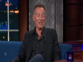 Stephen Colbert 2021 10 25 Bruce Springsteen 480p x264-mSD EZTV