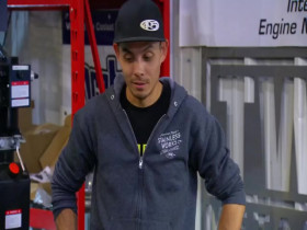 Street Outlaws Farmtruck and AZN S01E06 The Haunted Hearse 480p x264-mSD EZTV