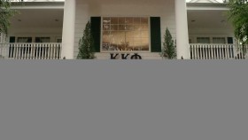 Sweet Vicious S01E04 720p HDTV x264-FLEET EZTV