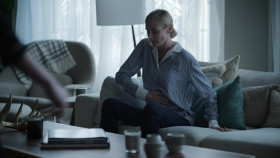 Swimming With Sharks S01E05 iNTERNAL 1080p WEB H264-DiMEPiECE EZTV