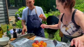 Symons Dinners Cooking Out S01E13 Clambake on the Grill 1080p WEB h264-KOMPOST EZTV