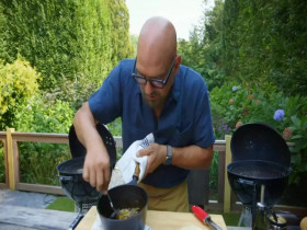 Symons Dinners Cooking Out S04E13 Family-Friendly Sunday Supper 480p x264-mSD EZTV