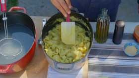 Symons Dinners Cooking Out S06E12 1080p WEB h264-FREQUENCY EZTV