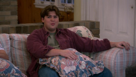 That 90s Show S02E03 Just a Friend 1080p NF WEB-DL DDP5 1 H 264-NTb EZTV