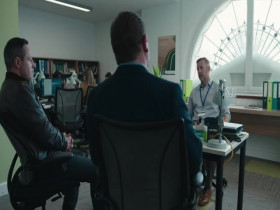 The Bay S05E02 480p x264-mSD EZTV