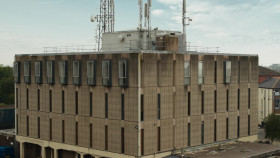 The Bay S05E03 1080p WEB H264-FishAndChips EZTV