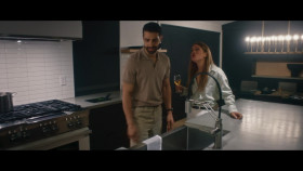 The Chicken Sisters S01E01 Welcome to Merinac Yall 1080p AMZN WEB-DL E-AC-3 H 264-NTb EZTV