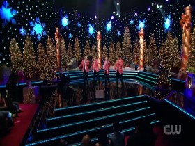 The Christmas Caroler Challenge S01E02 480p x264-mSD EZTV