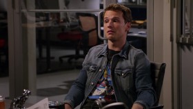 The Crew S01E08 1080p WEB H264-GGWP EZTV