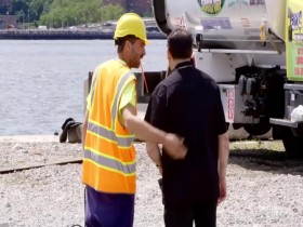 The Eric Andre Show S05E06 480p x264-mSD EZTV