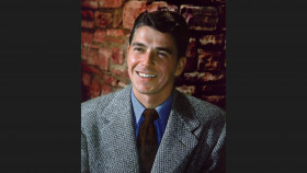 The Food That Built America S05E07 Champions of Breakfast 1080p AMZN WEB-DL DDP2 0 H 264-NTb EZTV