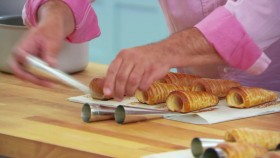 The Great British Baking Show S03E14 Masterclass Part 4 720p WEB h264-PFa EZTV