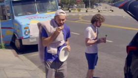 The Great Food Truck Race S15E04 Teams Fall Apart from Within 720p WEBRip X264-KOMPOST EZTV