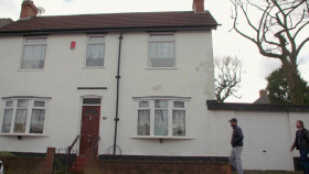 The Great House Giveaway S05E02 1080p WEB H264-CBFM EZTV