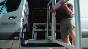 The Great House Giveaway S05E14 1080p WEB H264-CBFM EZTV