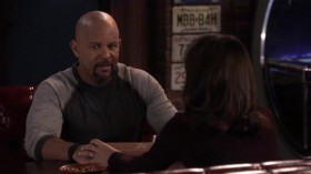 The Great Indoors S01E06 HDTV x264-LOL EZTV