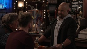 The Great Indoors S01E07 720p HDTV X264-DIMENSION EZTV