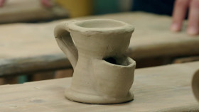The Great Pottery Throw Down S07E03 Staffordshire Flatbacks and a Surprise Challenge 1080p ALL4 WEB-DL AAC2 0 H 264-NioN EZTV