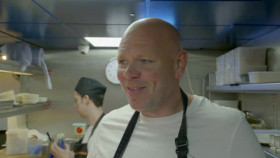 The Hidden World of Hospitality with Tom Kerridge S01E02 Rolling The Dice XviD-AFG EZTV