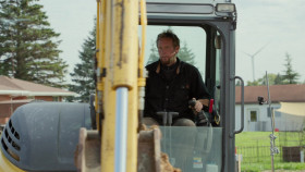 The Incredible Pol Farm S01E09 1080p WEB h264-EDITH EZTV