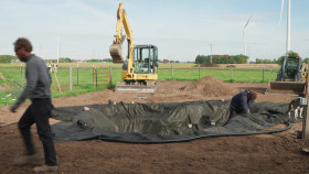 The Incredible Pol Farm S01E10 1080p WEB h264-EDITH EZTV