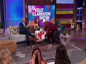 The Kelly Clarkson Show 2019 11 18 Dr Phil 480p x264 mSD eztv
