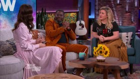 The Kelly Clarkson Show 2019 11 22 Whitney Cummings 720p WEB x264-CookieMonster EZTV